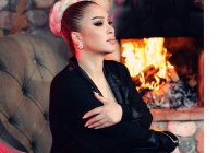  Özge Yıldız :  Selamı Kesti